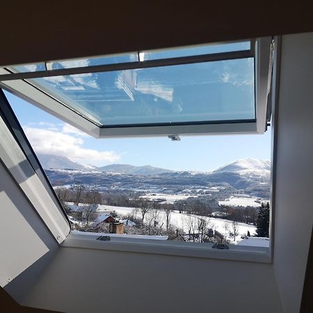 ホテル レショネット Saint-Julien-en-Champsaur エクステリア 写真
