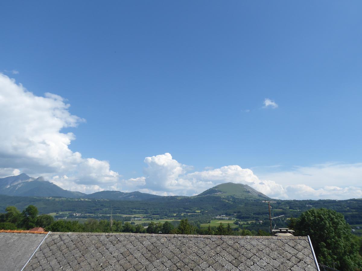 ホテル レショネット Saint-Julien-en-Champsaur エクステリア 写真